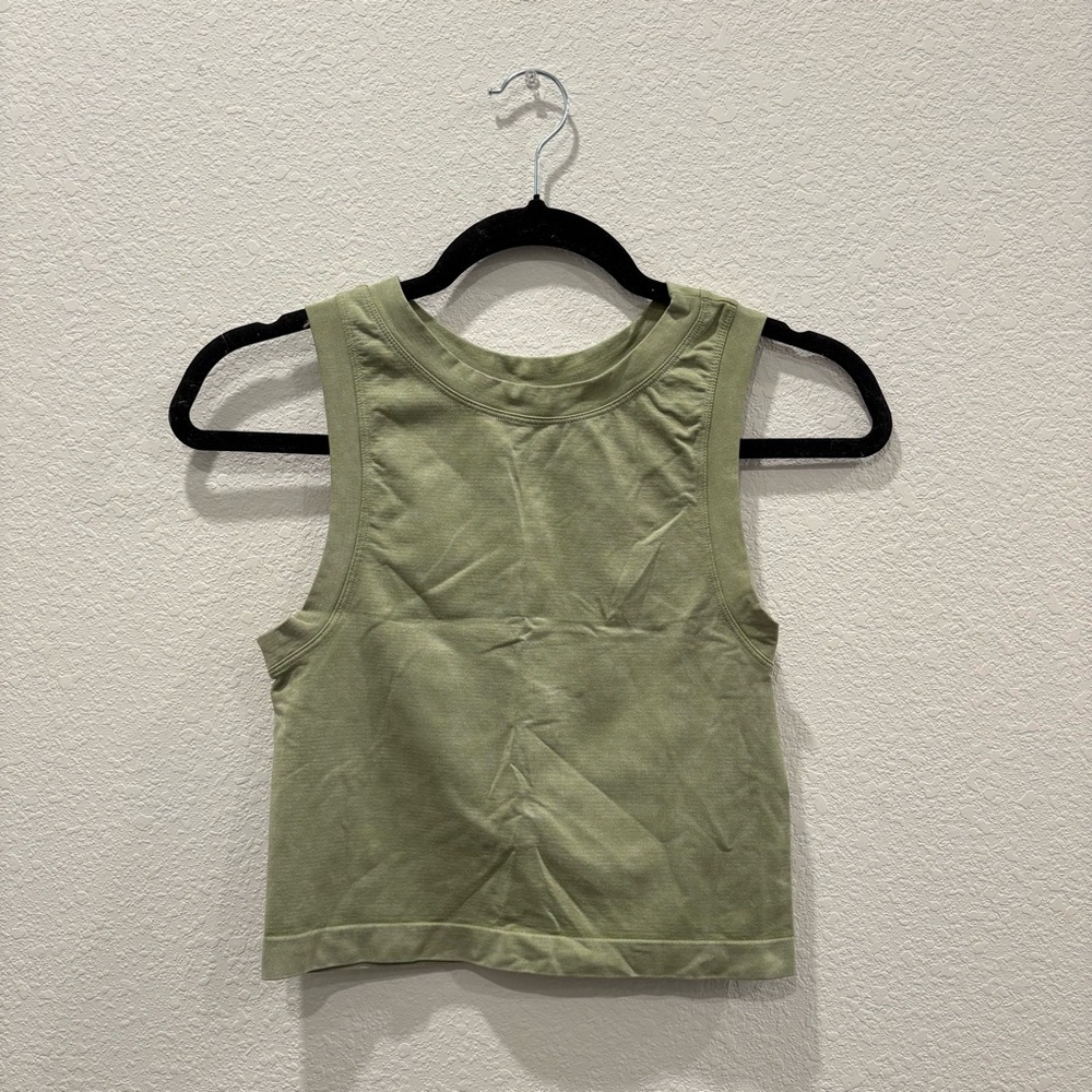 AURA Olive Green Athletic Crop Tank Womens M/L Sleeveless Workout Top - Picture 1 of 5